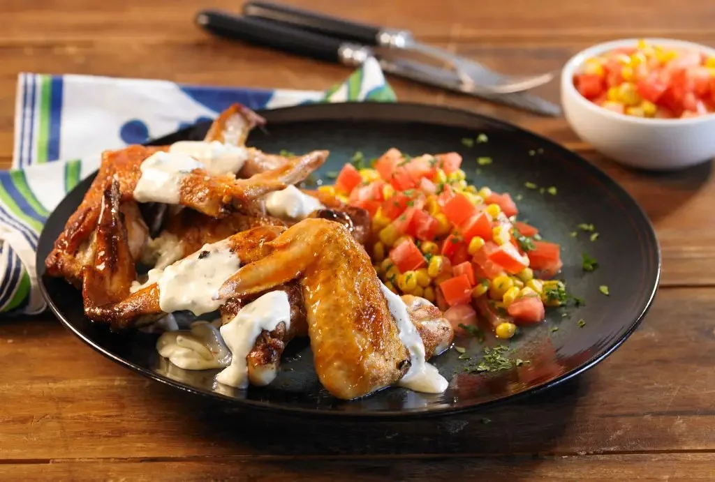 Alitas en salsa de queso azul