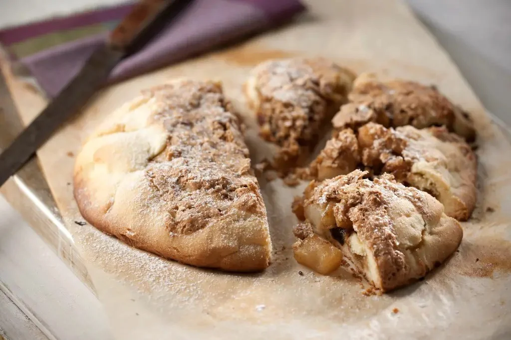 Crostata de peras, manzanas y ciruelas