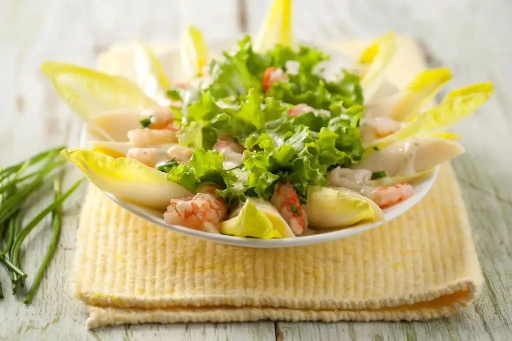 Ensalada fresca de centolla