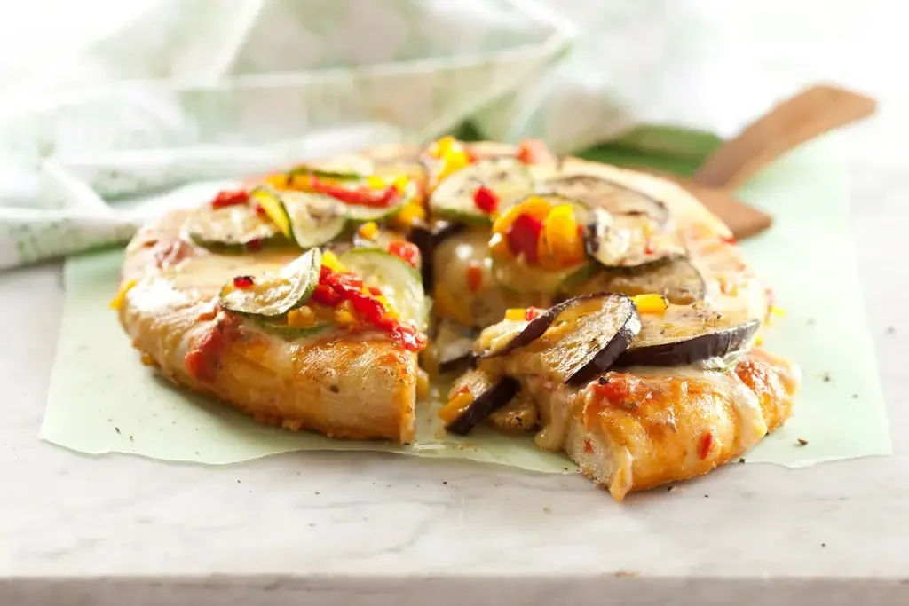 Pizza de molde con verduras grilladas